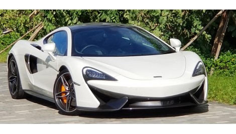 2017 McLaren 570GT